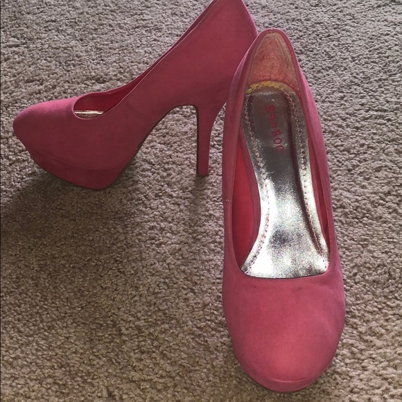 Suede pink pumps by Bamboo - Picture 2 of 2